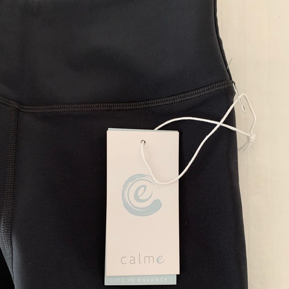 Johnny Was Calme Endurance Cropped Leggings - Picture 6 of 13